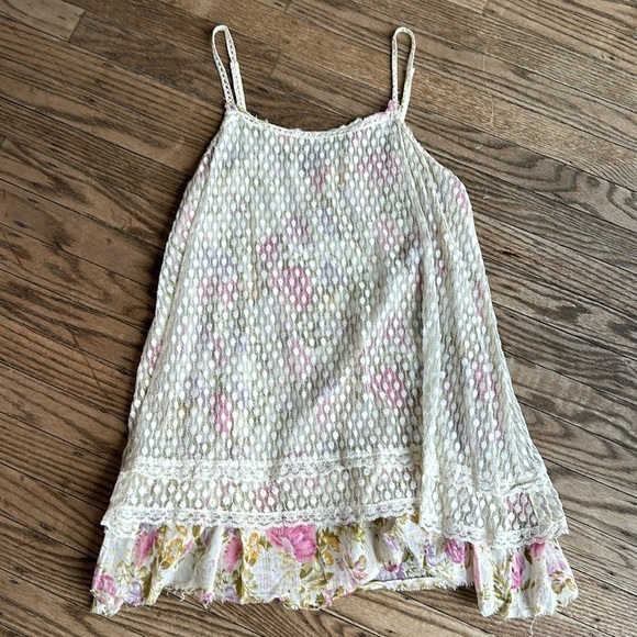 Free People Tops - FREE PEOPLE Intimately Free Point D'esprit Cami Babydoll Lace Floral Tank XS EUC